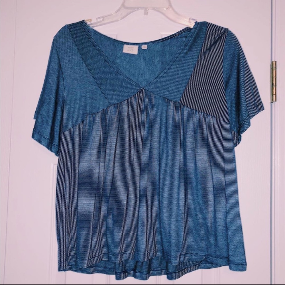 cutest and comfiest blue top